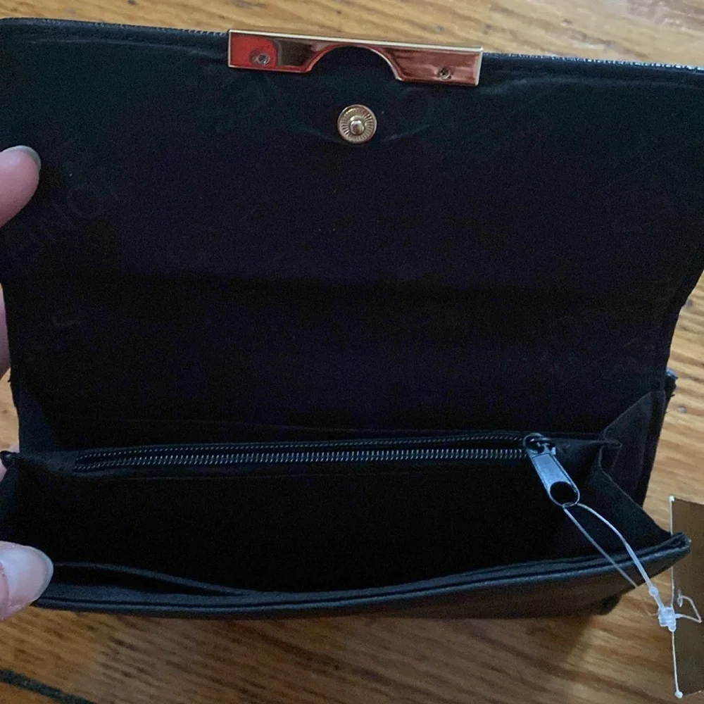 Jones new York black wallet nwt